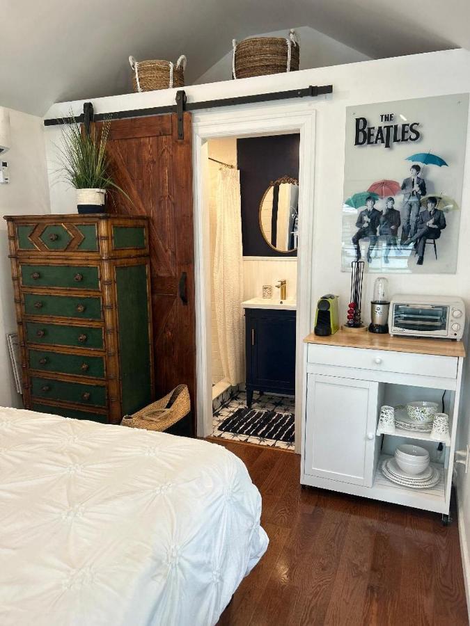 Adorable 1 Bedroom Cottage New York Dış mekan fotoğraf