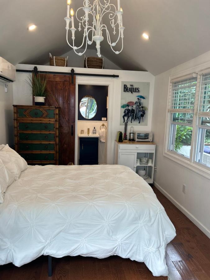 Adorable 1 Bedroom Cottage New York Dış mekan fotoğraf